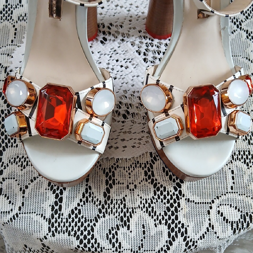 Sophia Webster Red and White Heels with Ornamental Accents - Picture 7 of 7